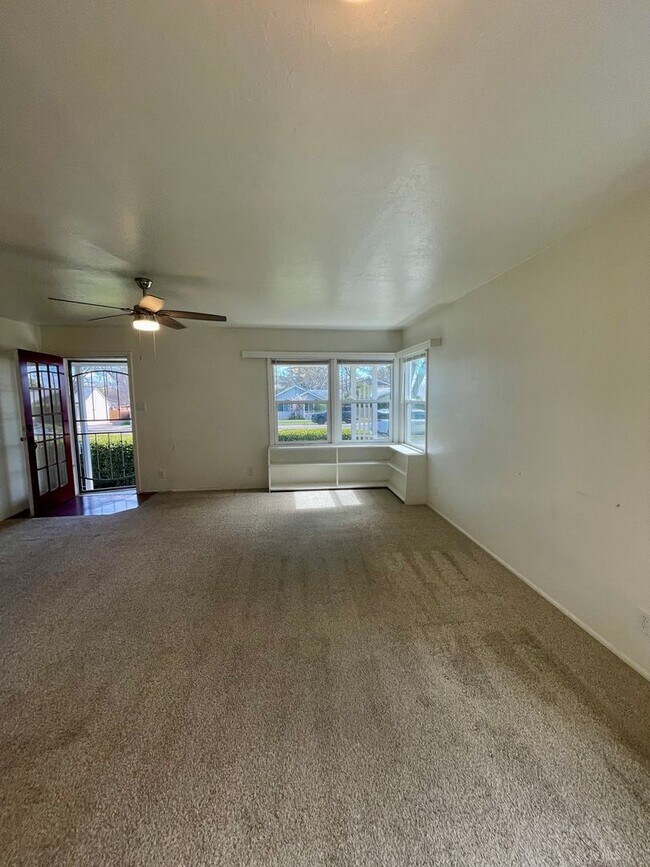 Foto del edificio - 615/621 Vine