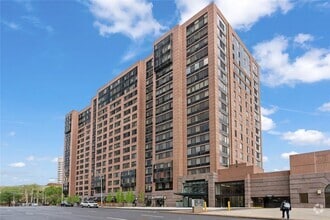 Building Photo - 4 Martine Ave
