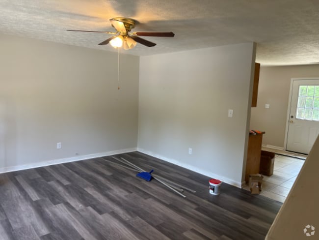 Building Photo - 1498 Mize Rd