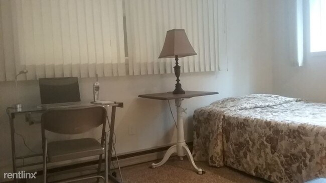 Foto del edificio - 1 br, 1 bath House - 18316 - 1st Ave NE