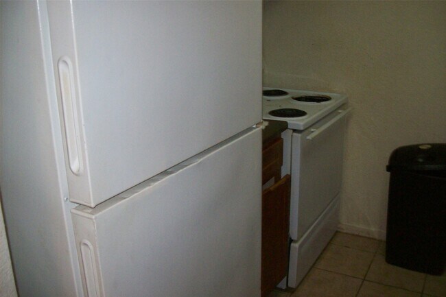 Foto del edificio - 8100 Creekbend Dr