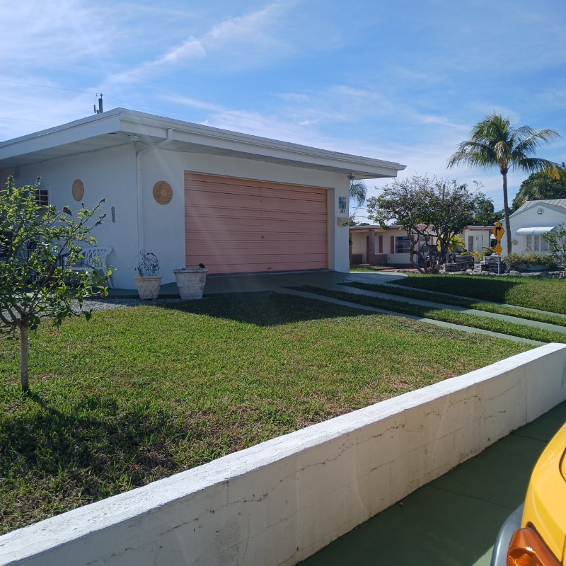 Photo - 301 E 24th St (Riviera Beach, FL)