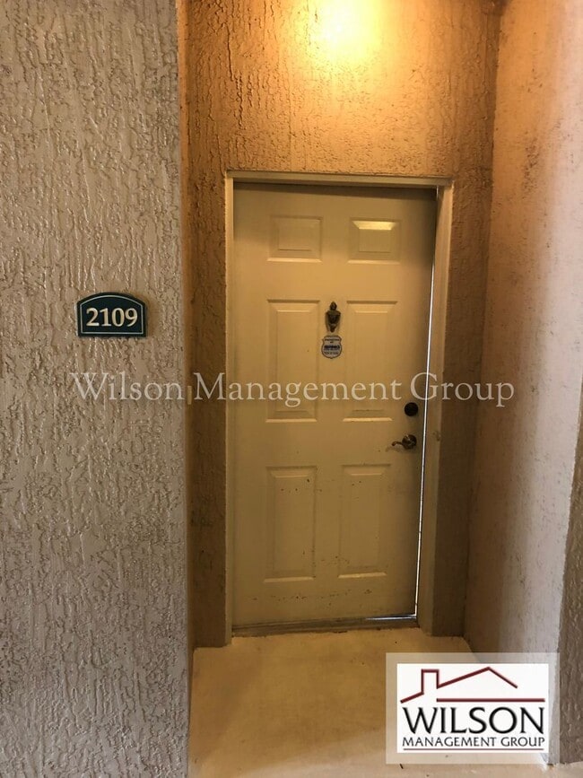Building Photo - 2 br, 2 bath House - 4865 Cypress Woods Dr...