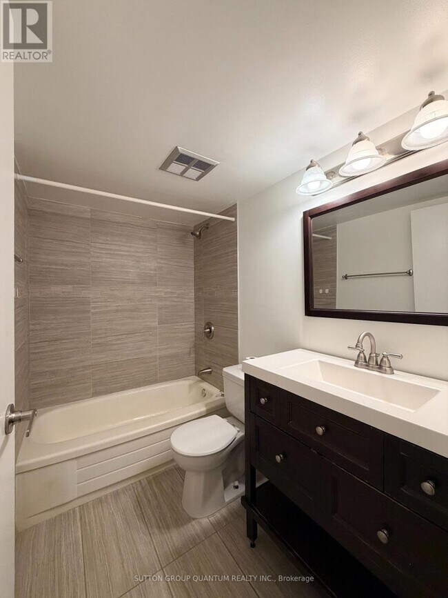 Photo du bâtiment - 3700 Kaneff Crescent