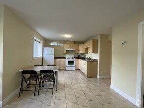 Building Photo - 2509 Duthie Ave