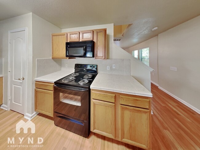 Building Photo - 6905 Doyal Dr