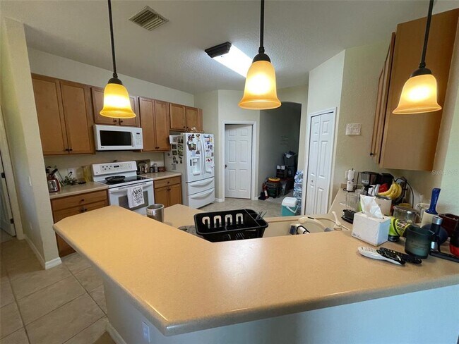 Foto del edificio - 15537 Lakeland Cir