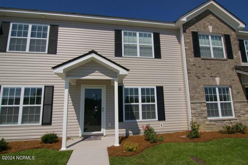 Foto principal - 120 Chandler Dr