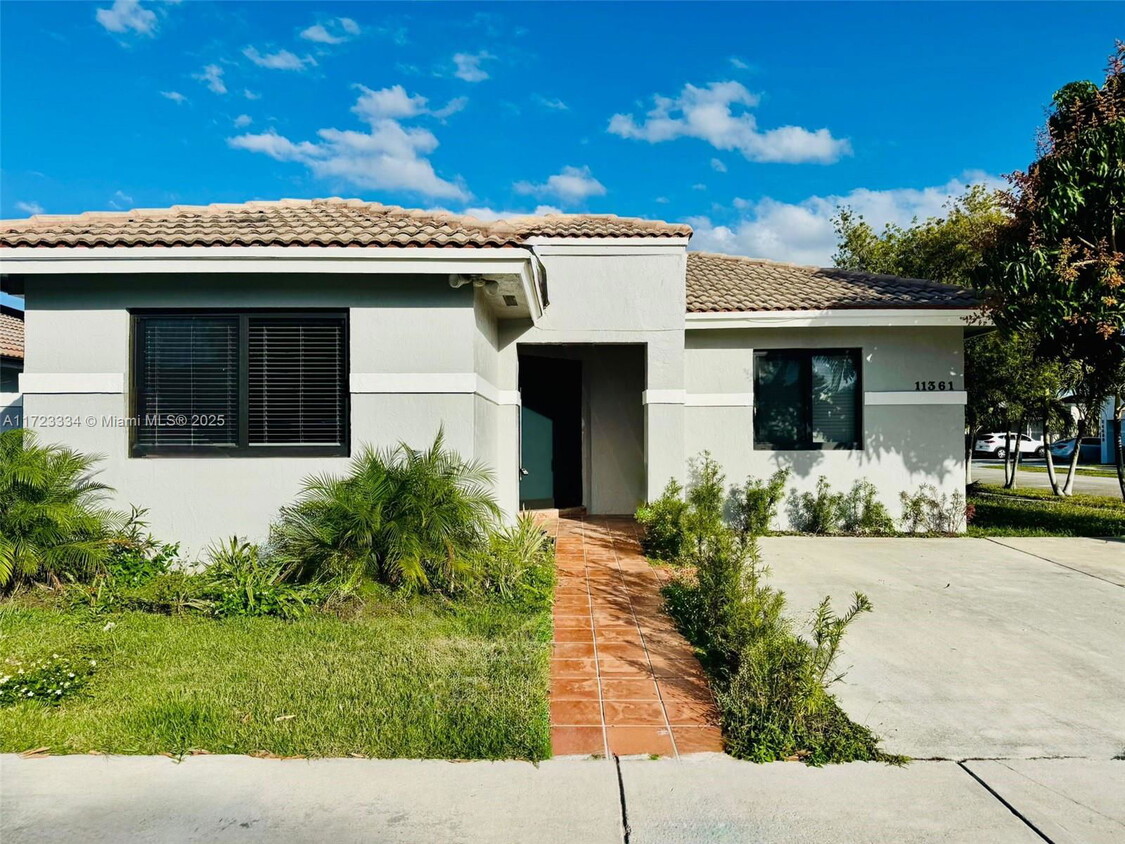 Foto principal - 11361 SW 145th Ave