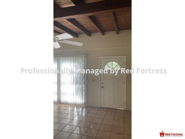 Building Photo - Beautiful Neighborhood - Across street fro...