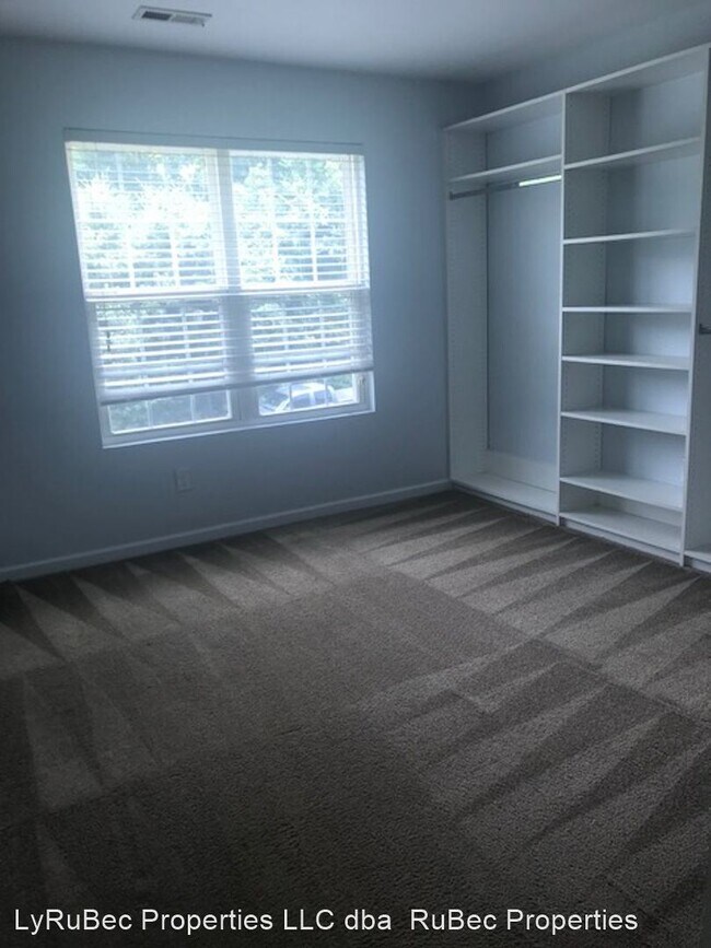 Foto del edificio - 4 br, 2.5 bath House - 528 Ferrell Ave
