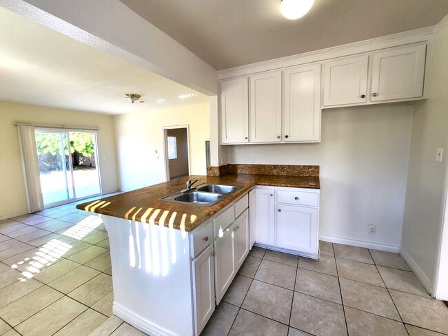 Building Photo - 11307 Highdale St