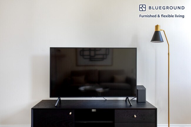 Building Photo - 1 Chauncy St