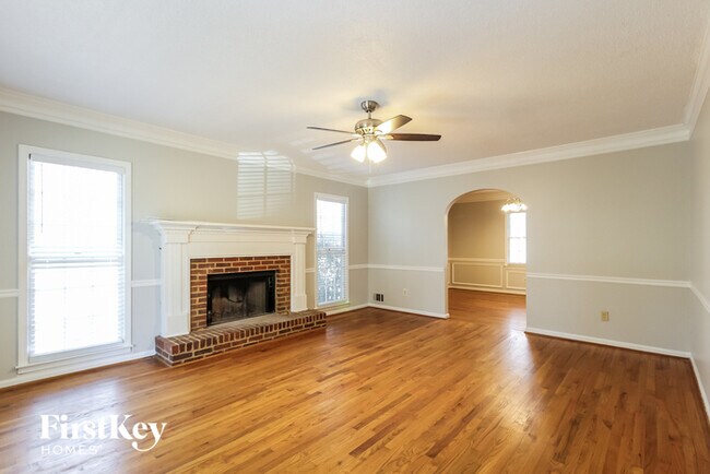 Building Photo - 3349 Woodrock Ln