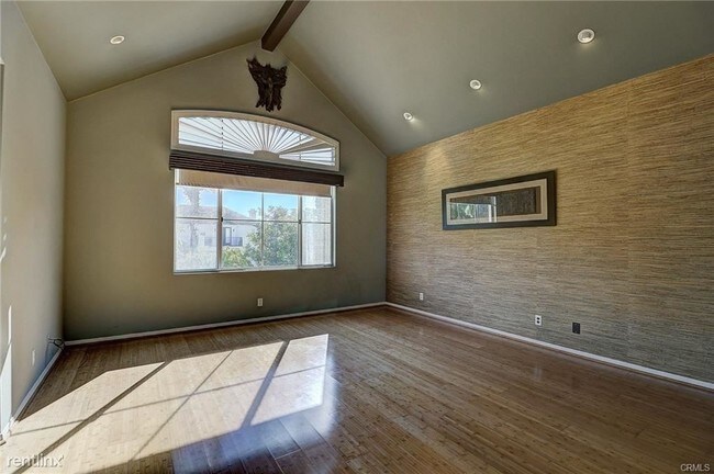Building Photo - 4 br, 3 bath House - 6 Giverny