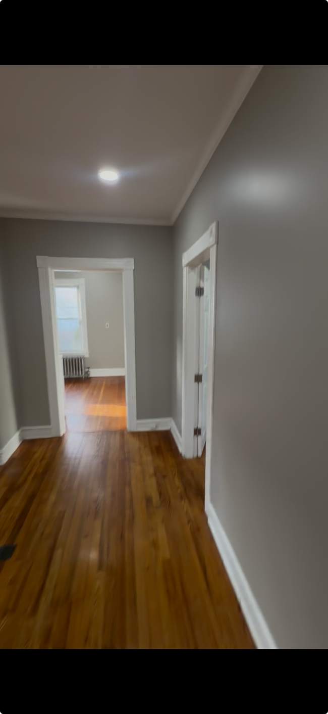 Foto del edificio - 176 Everett St