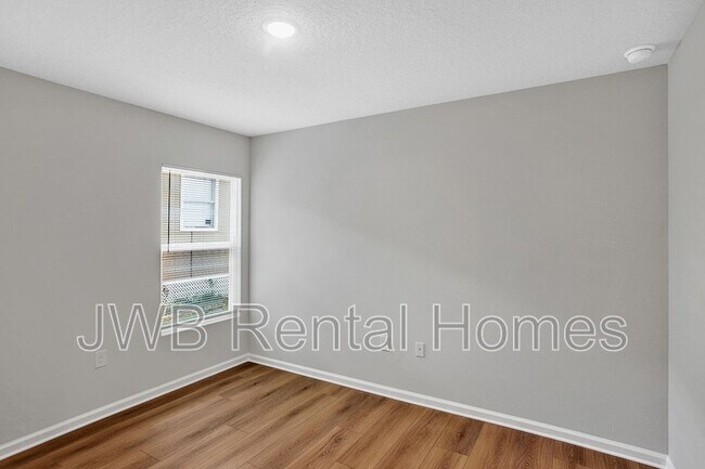 Foto del edificio - 2335 Broadway Ave