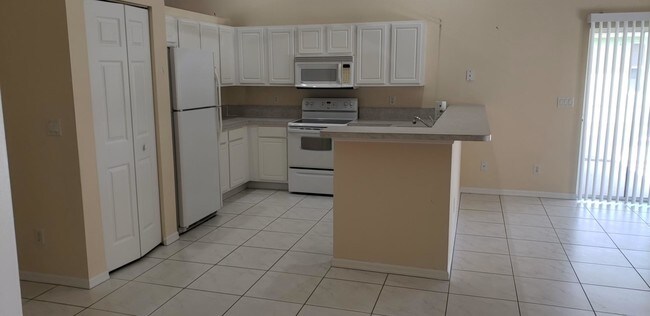 Foto del edificio - 1912 SW Fears Ave