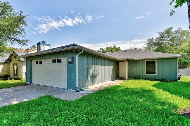 Building Photo - 6402 Santos St