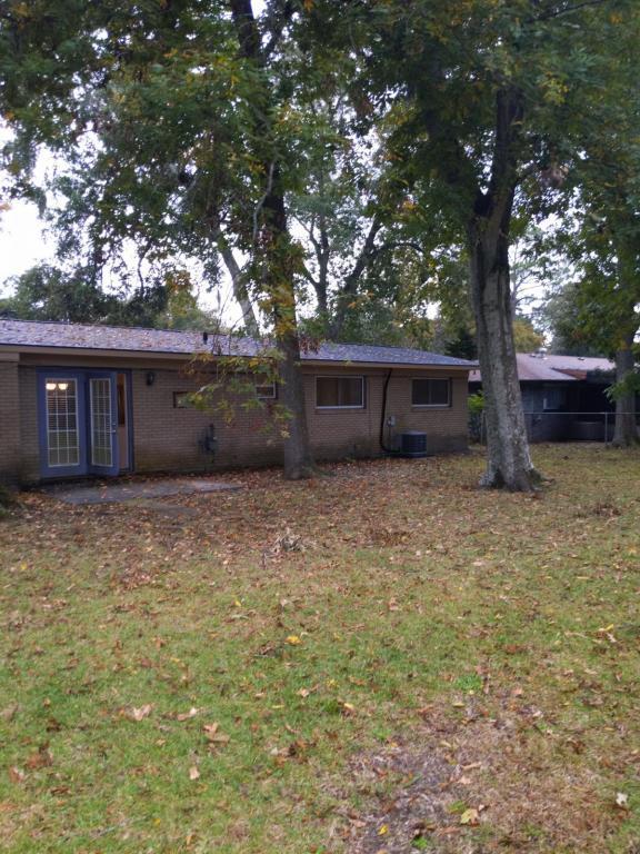 Foto del edificio - 412 Barnhill Dr