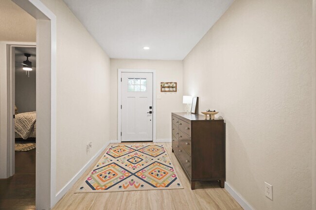 Foto del edificio - 4302 42nd St