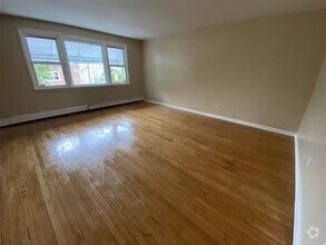 Building Photo - 28 McAdoo Ave