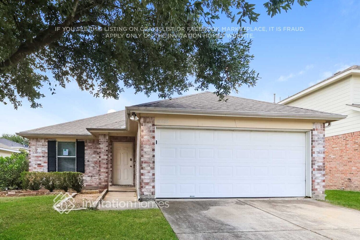 Foto principal - 21223 Rezanof Rd