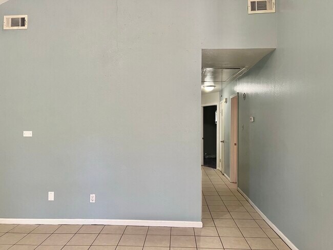Foto del edificio - 2521 S Pearland Ave