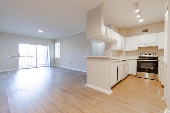 Foto del edificio - 11611 W Atlantic Blvd