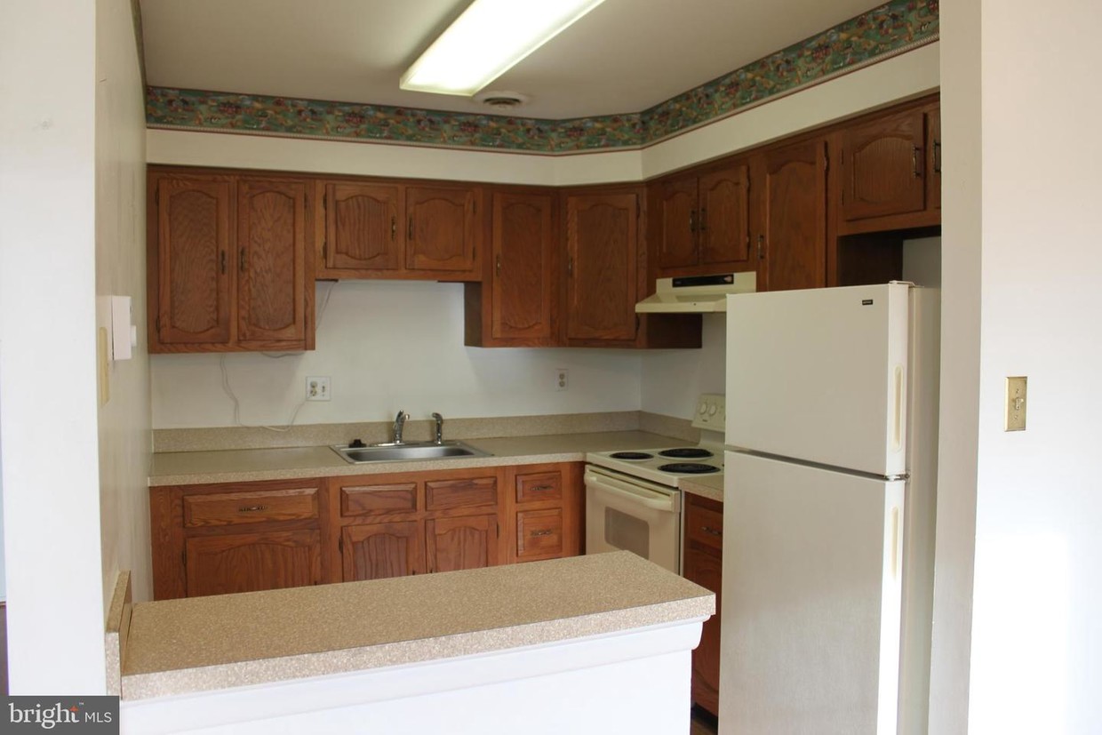 Foto principal - 7042 Basswood Rd