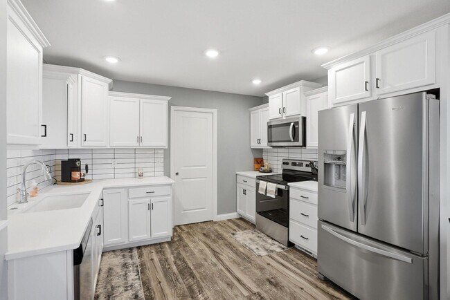 Foto del edificio - 4190 Posey Ln