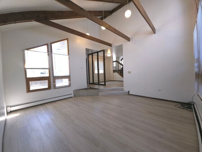 Foto del edificio - 2645-2647 Pine St