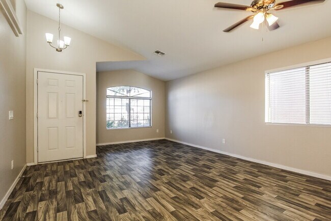Foto del edificio - 12417 W Mandalay Ln