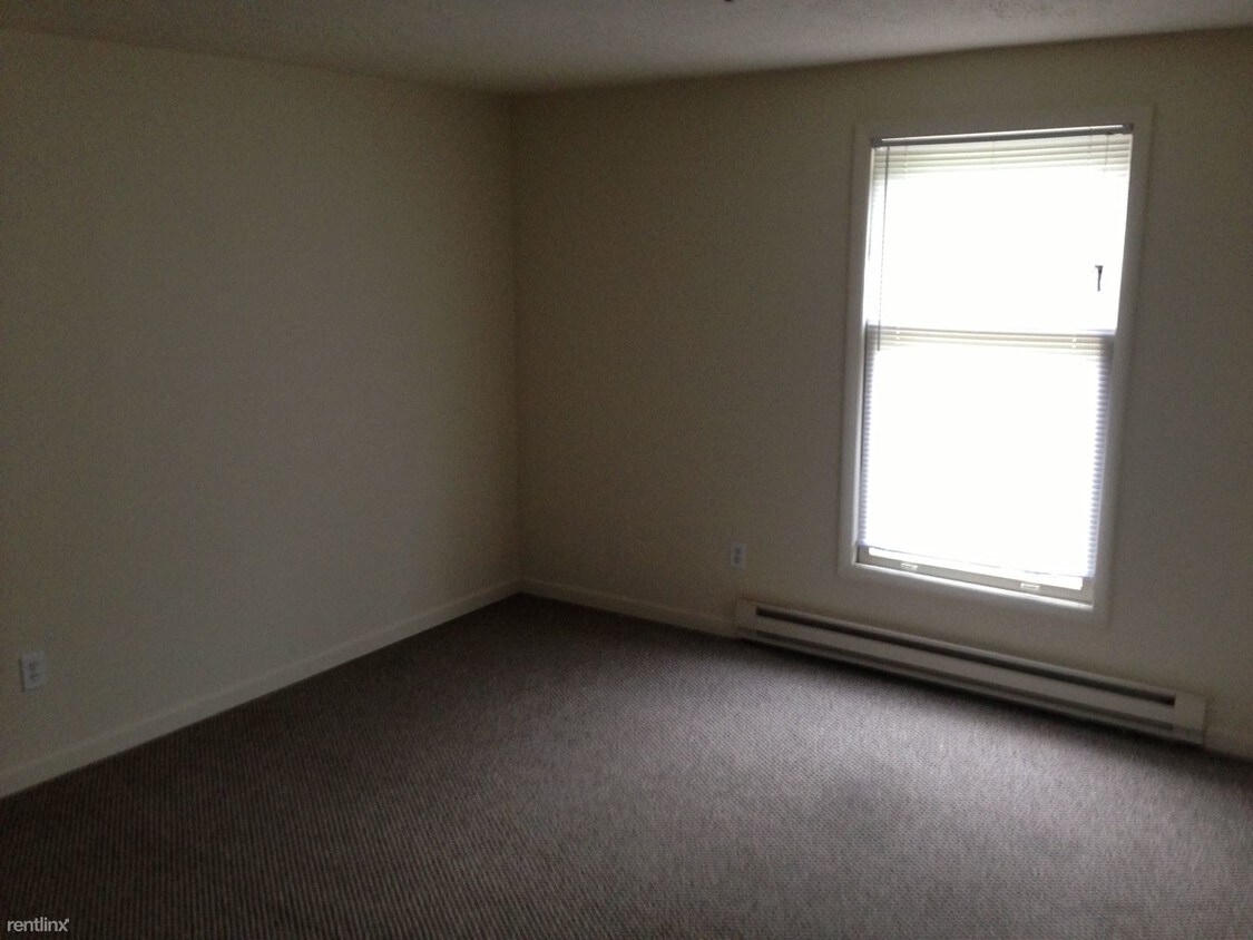 86 1/2 N Holmes Ave, Indianapolis, IN 46222 Townhome Rentals in