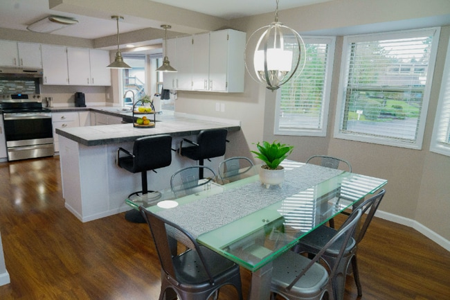 Photo - 12245 SW Ann Ct Apartment