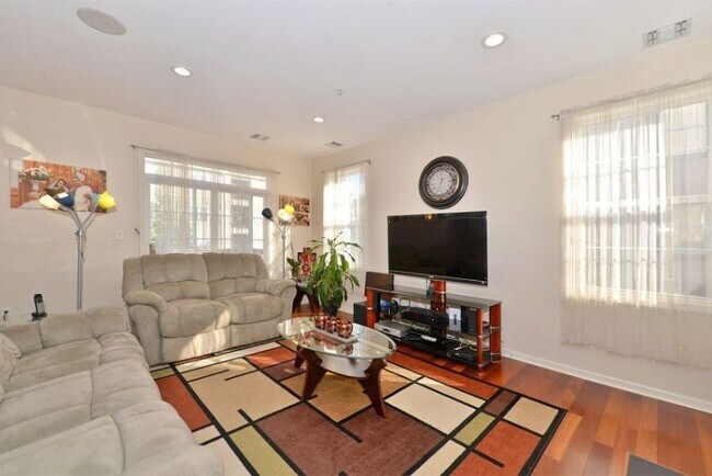 Foto del edificio - 123 Brittany Ct