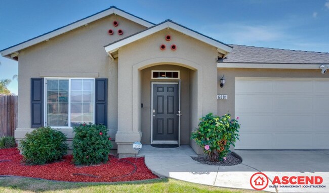 Foto del edificio - Charming 4 Bedroom Home!