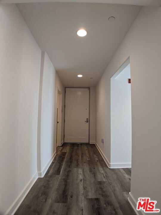 Foto del edificio - 5143 White Oak Ave