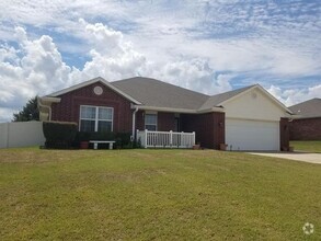 Building Photo - 1213 Cambridge Dr