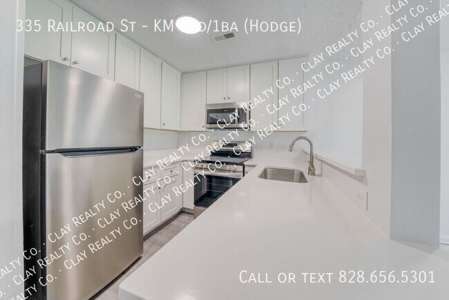 Foto del edificio - 335 Railroad St