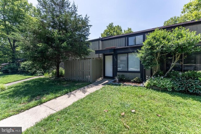 Building Photo - 3142 Babashaw Ct
