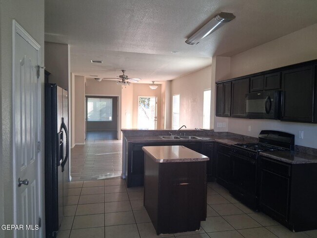Foto del edificio - 613 Valley Plum Ave