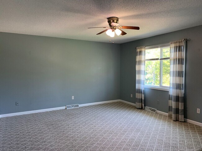 Foto del edificio - Less Than A 5 Minute Drive To Fort Leonard Woods Main Gate
