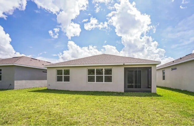 Building Photo - 2132 Live Oak Lake Rd
