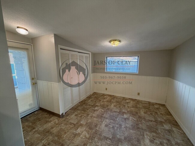 Foto del edificio - Single Level House- Ready to rent