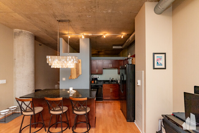 Foto del edificio - 700 N Larrabee St