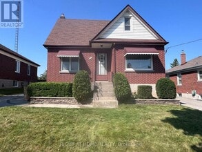Building Photo - 224 College Ave
