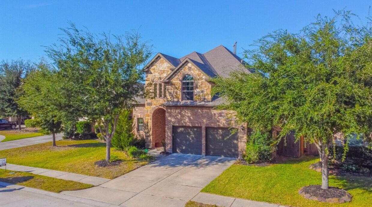 Primary Photo - 21334 Bishops Mill Ct