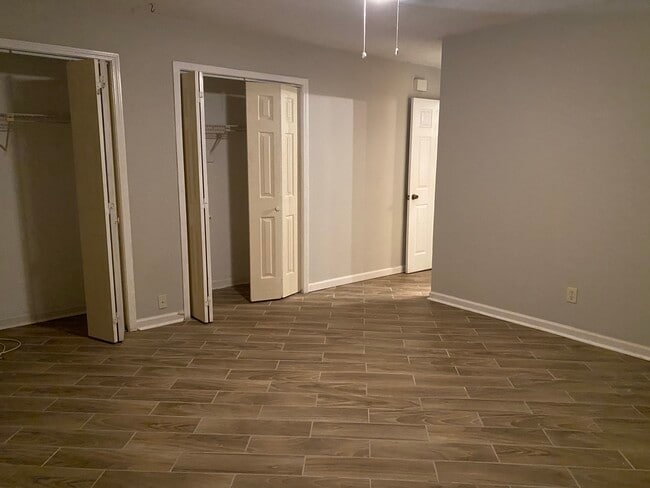 Main Bedroom - 5091 Farm Valley Dr NE