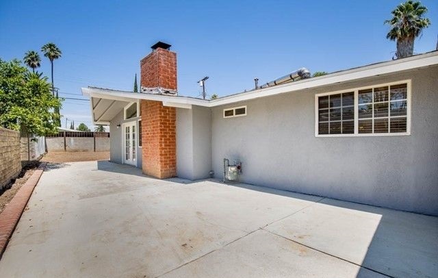 Building Photo - 20525 Haynes St